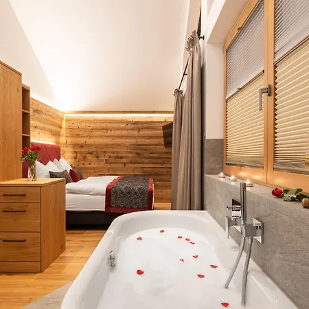 Ferienlodge Edelstein Holiday home Forstau (Salzburg)