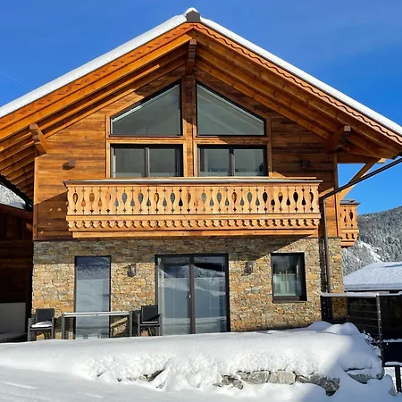 Ferienlodge Edelstein בית נופש *